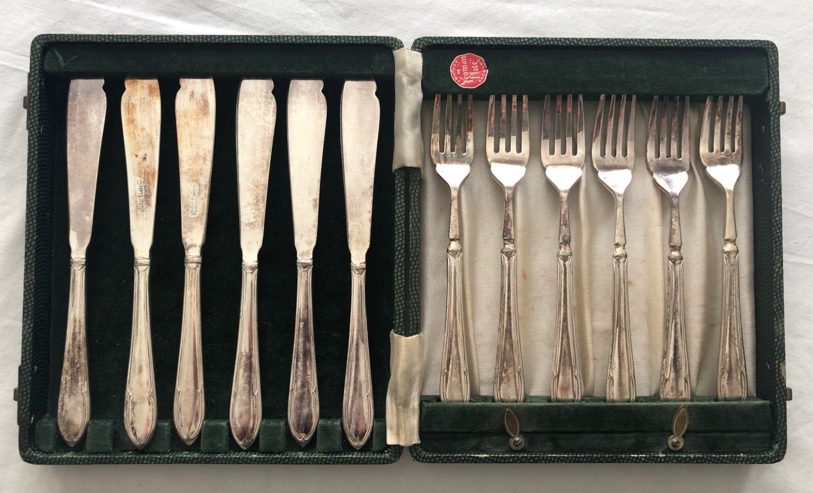 YEOMAN PLATE Vintage 12 Piece Cutlery Set in Box Circa 1950’s Canteen Fish Forks