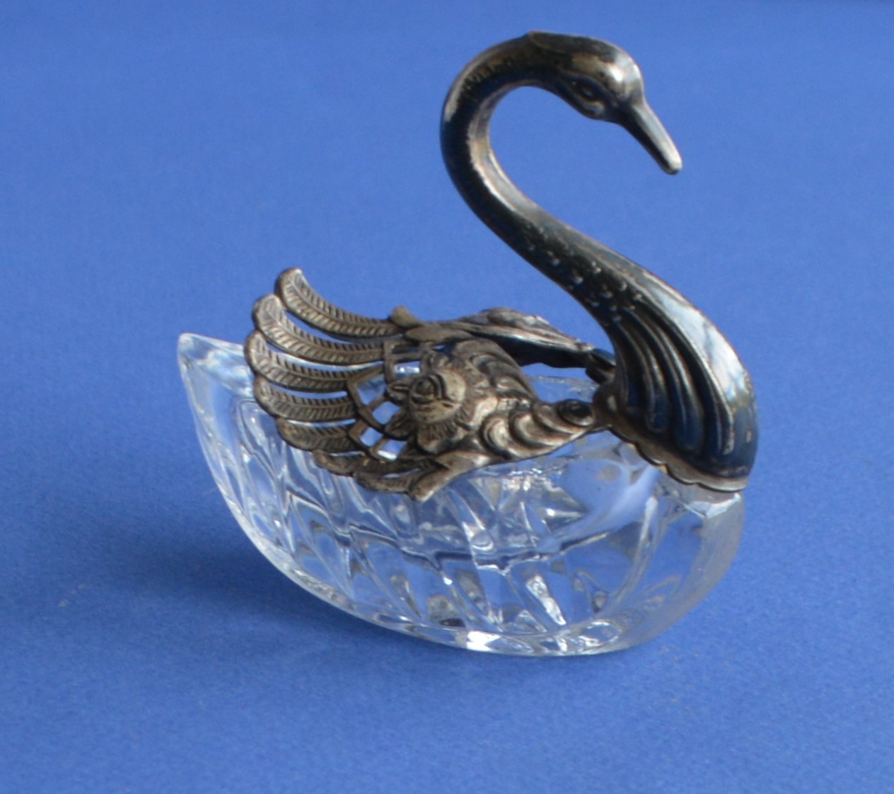 Vintage HB925 Sterling & Crystal Salt-Pepper Swan With SS salt Spoon.