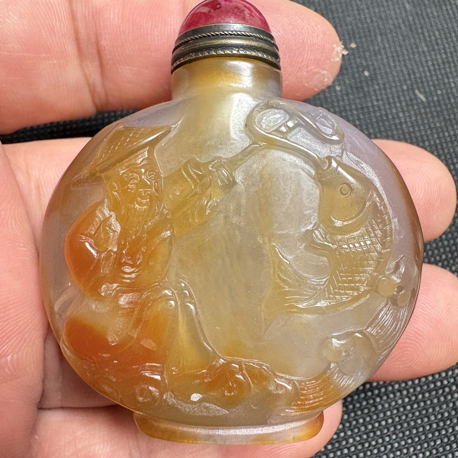 Exquisite hand-carved Chinese collection Inner Mongolia Gobi agate snuff bottle