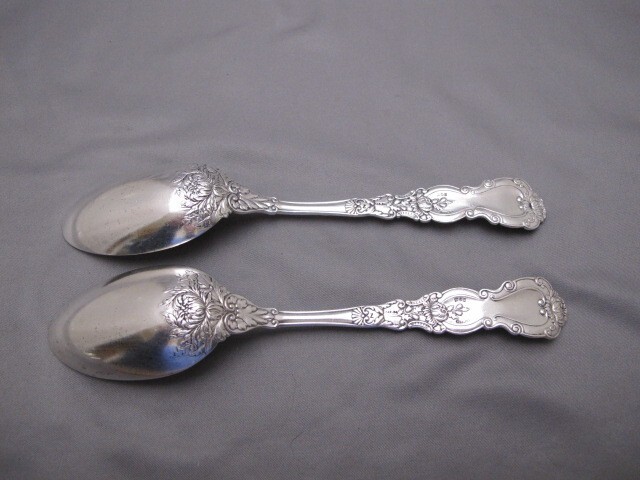TWO Gorham IMPERIAL CHRYSANTHEMUM (1895) DESSERT / OVAL SOUP SPOONS-7 1/2 In