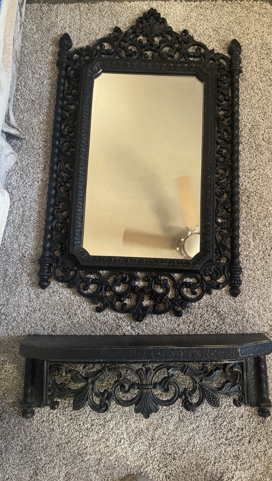 Vtg Syroco HOMCO 32.5” x 18.5” frame Wall Mirror USA 2041 Hollywood Regency Goth