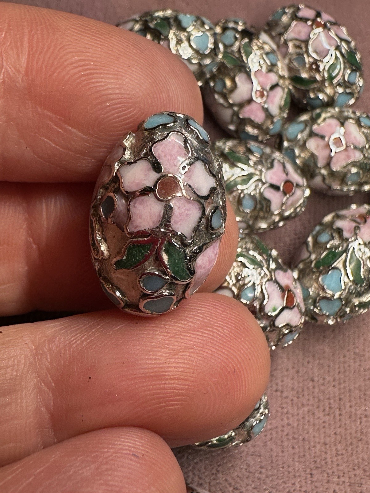 ONE Vintage Chinese Enamel Cloisonné Silver Leaf Bead Flowers Oval 18mm x 12mm