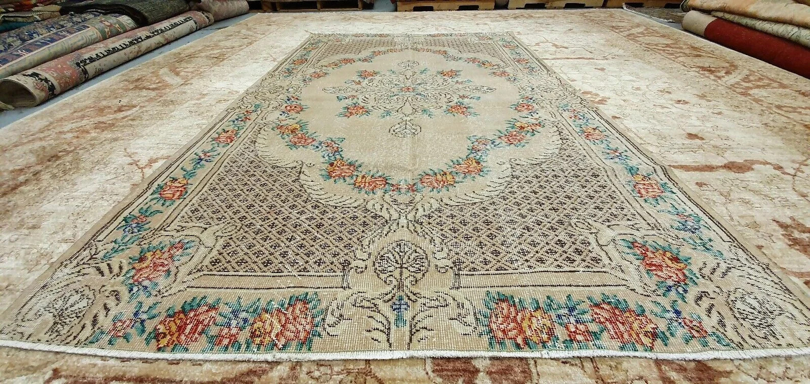 Antique 1930-1940’s Distressed Wool Pile Aubusson Oushak Area Rug 5’5″×8’10”