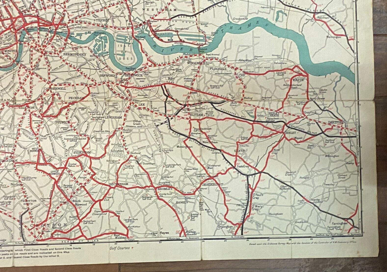 Lovely Daily Mail Road Map of London and South East England 1930 Edition A895