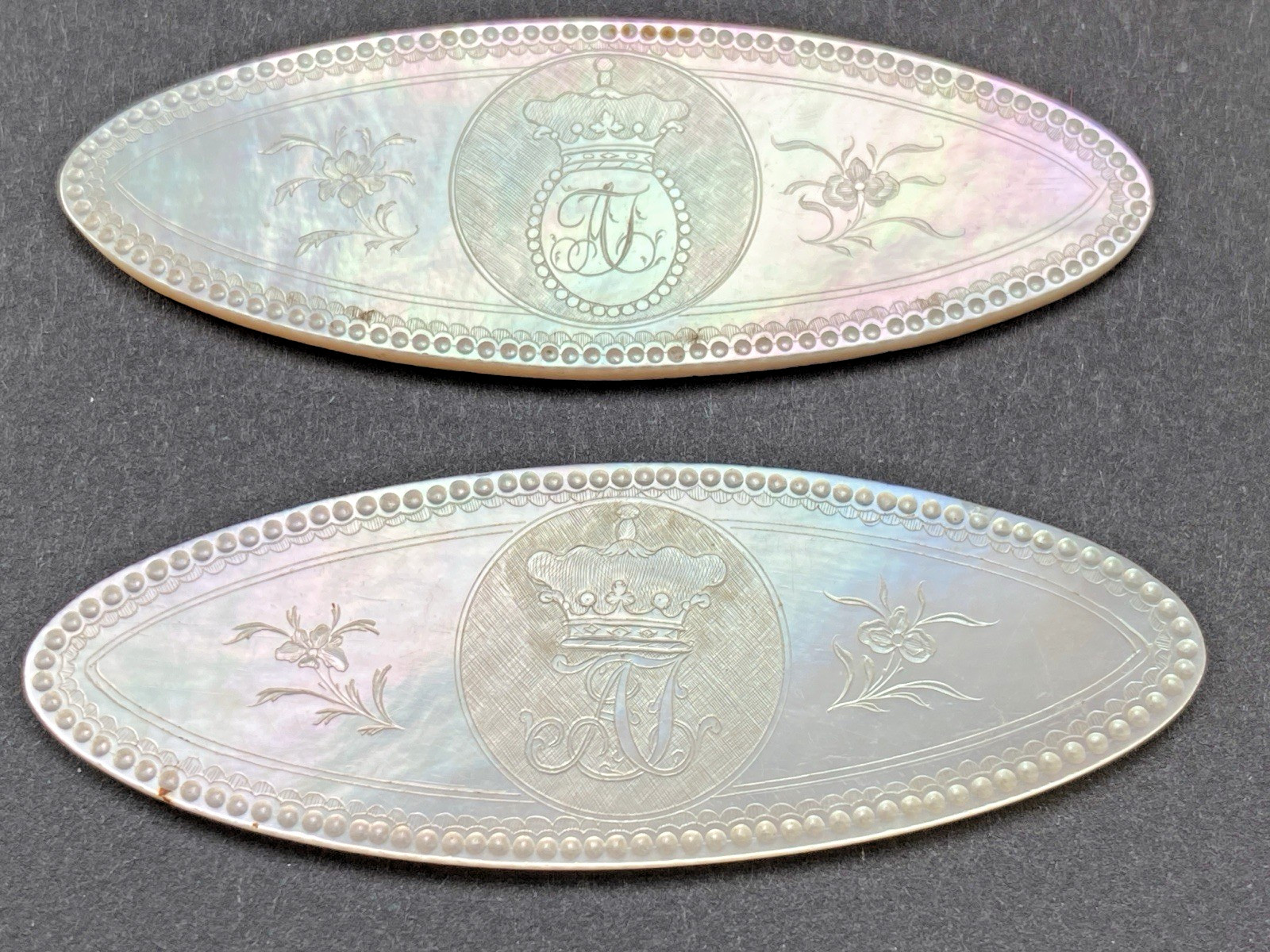 Chinese Mother-of-Pearl Armorial Counters Chips 1785 Pair