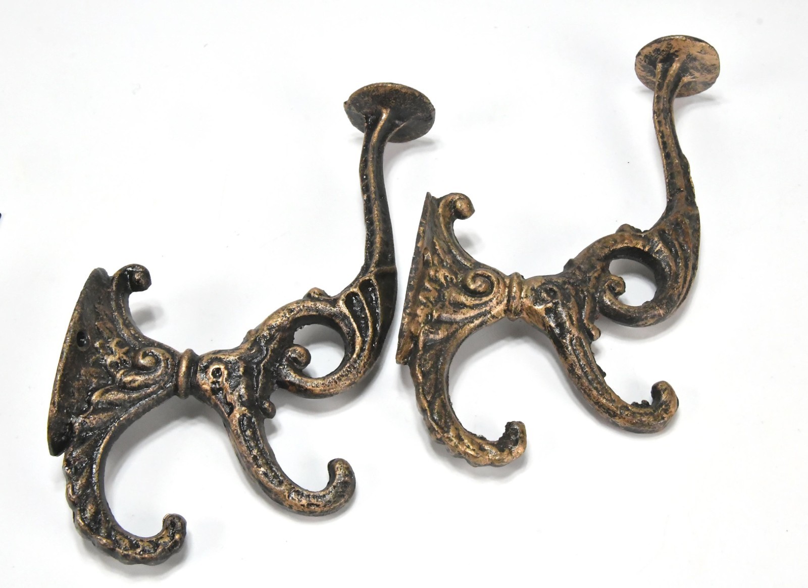 2 MATCHING VICTORIAN STYLE HOOKS WITH BRASS FINISH