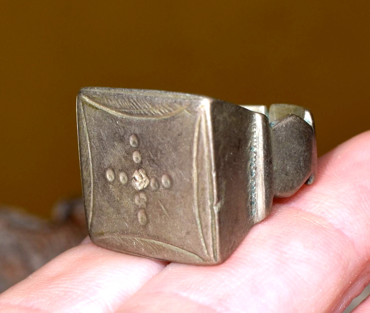 Antique African Tuareg Heavy Ethnic Metal Tribal Ring Niger, Africa – Ring 5 1/2