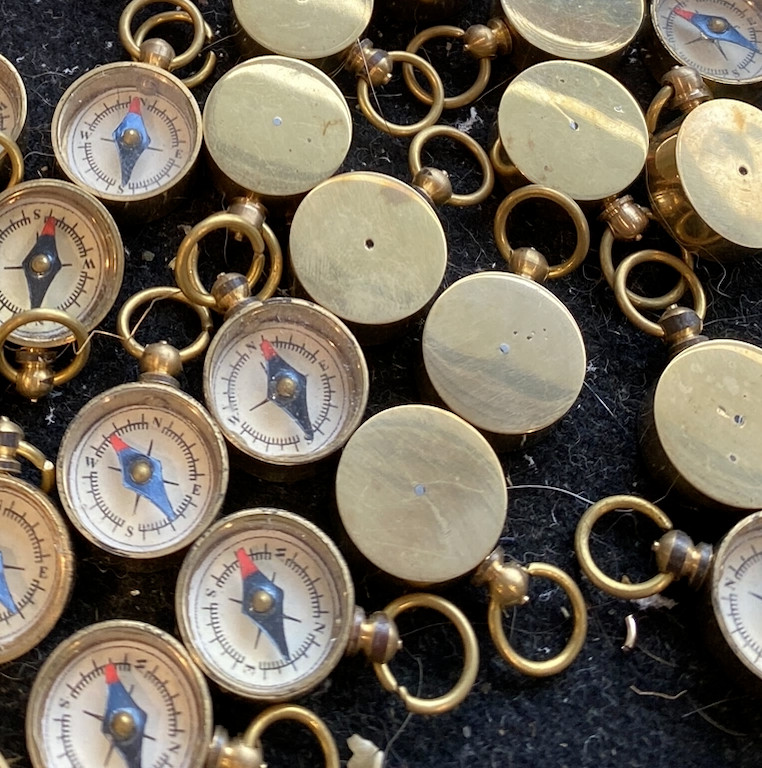 Vintage Handmade Brass mini compass collectible gift lot of 100 pieces