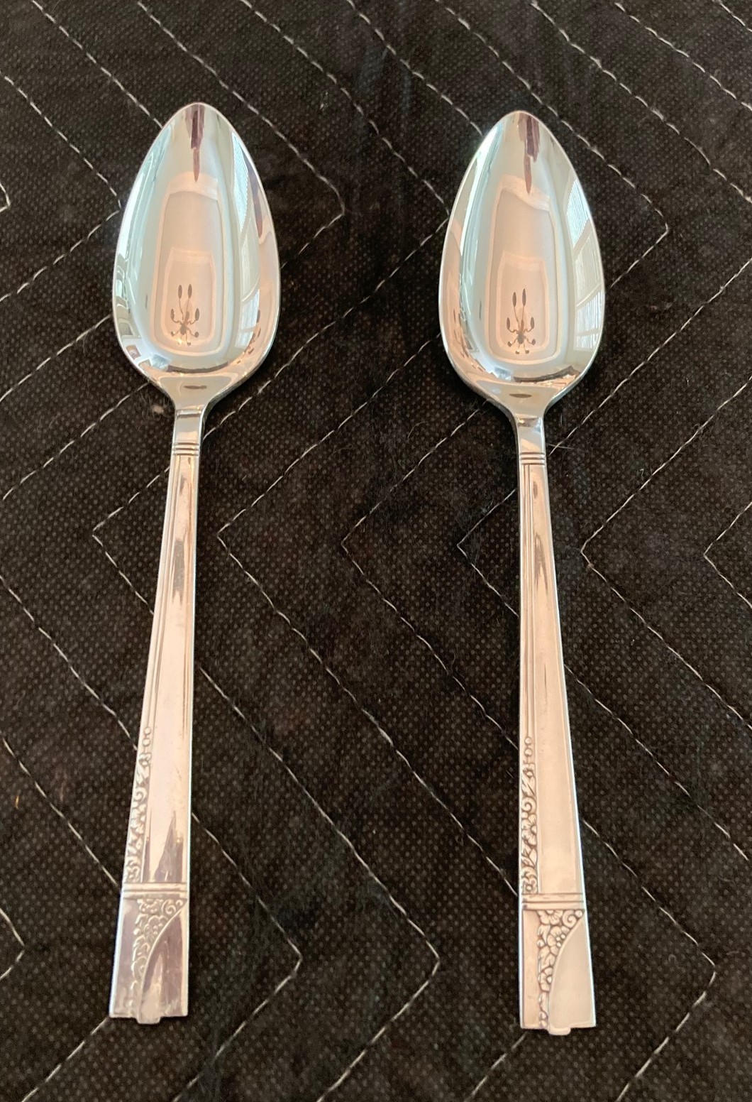 Oneida Nobility Caprice Pattern 1937 Silverplate Dinner Soup Place Spoons!