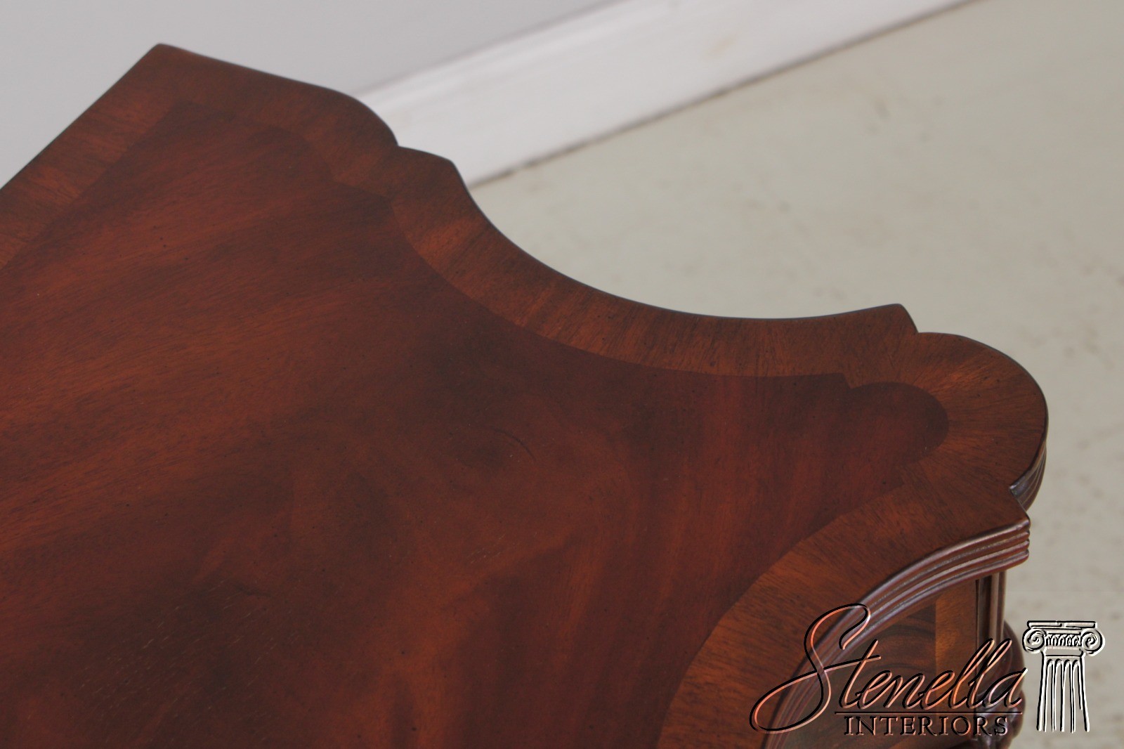 L70388: MAITLAND SMITH Flame Mahogany Federal Style Console Table