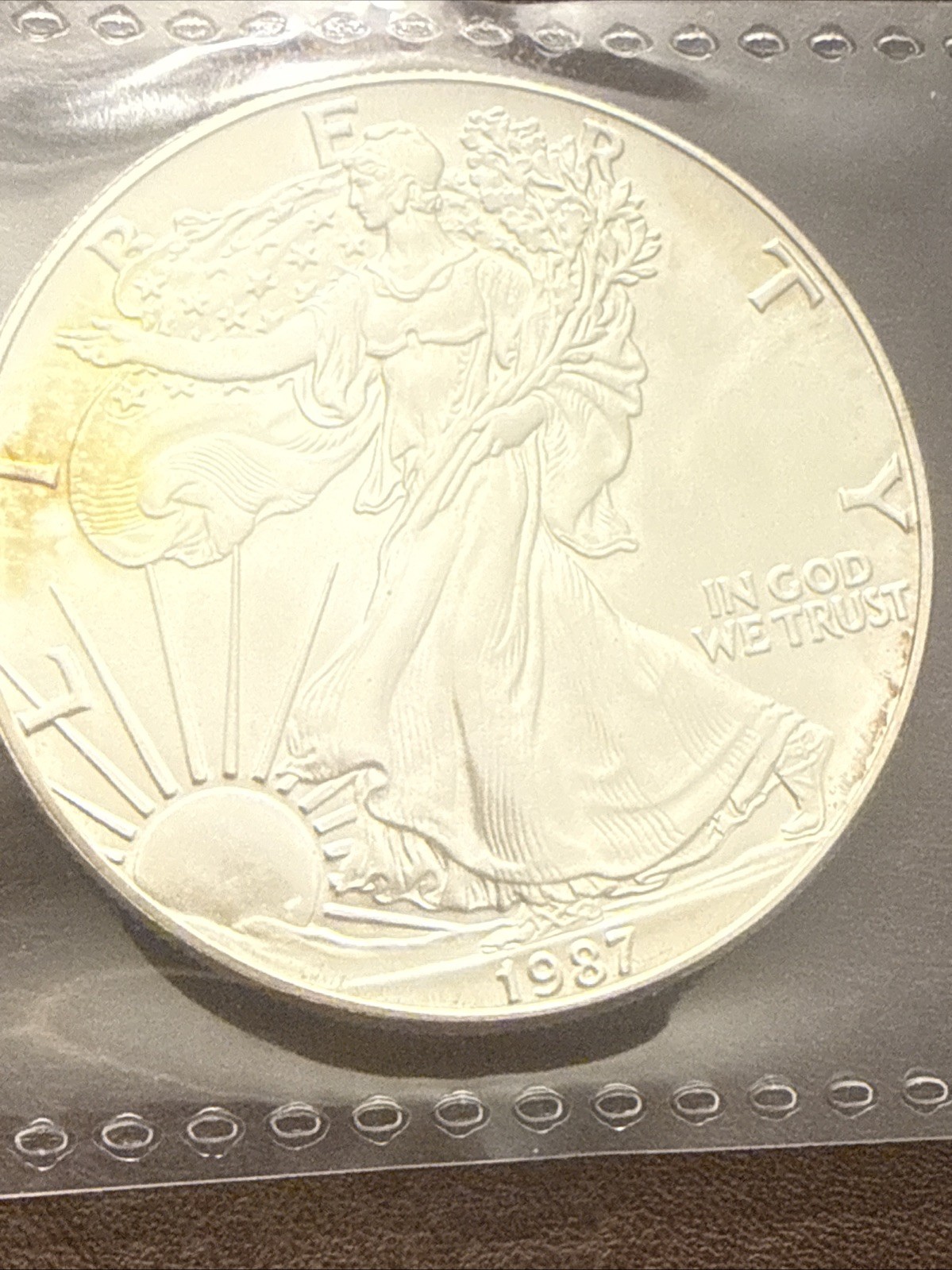 1986 1 oz Silver American Eagle (Brilliant Uncirculated) Some Toning 🤩
