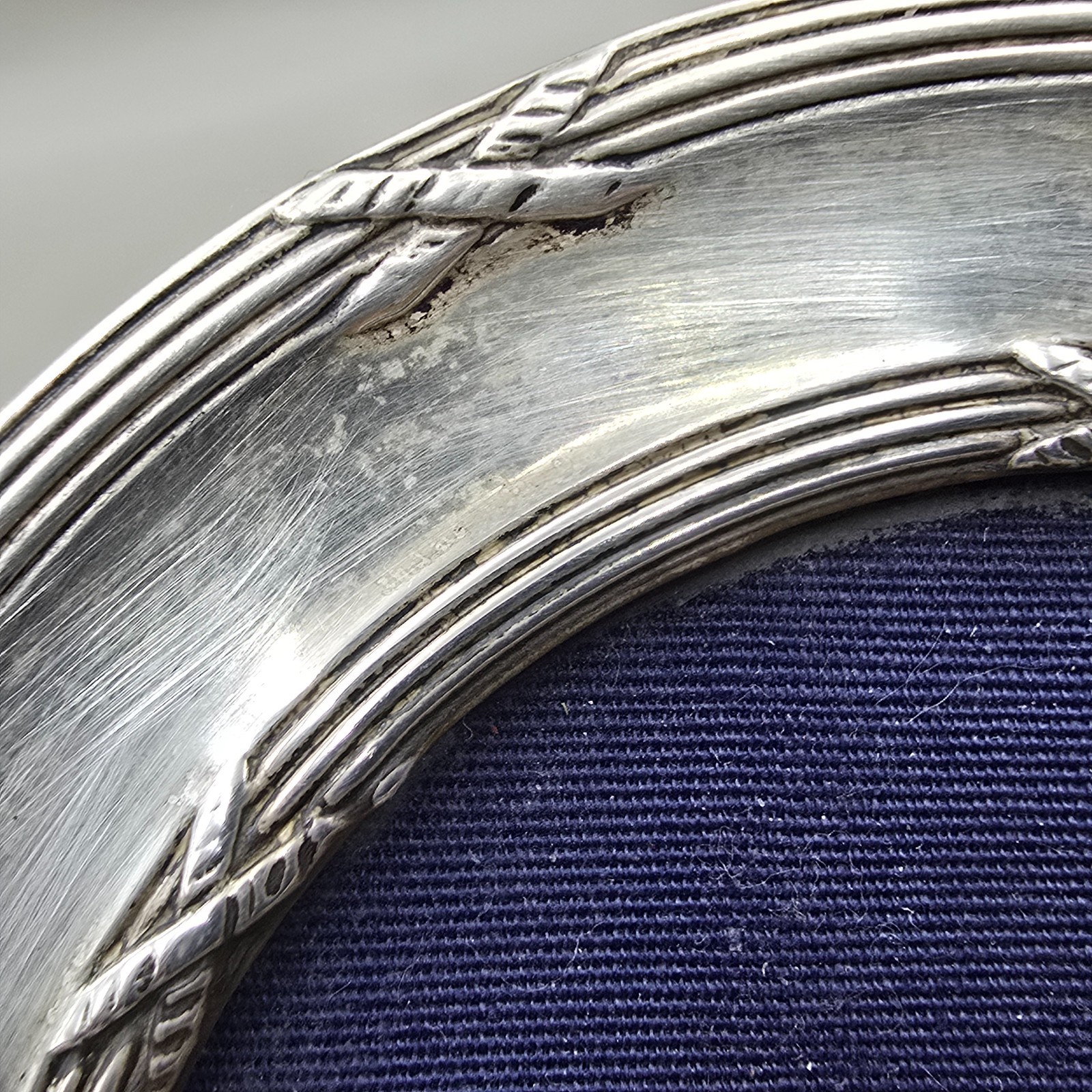 Antique Sterling Silver Round Decorative Picture Frame Birmingham 1913