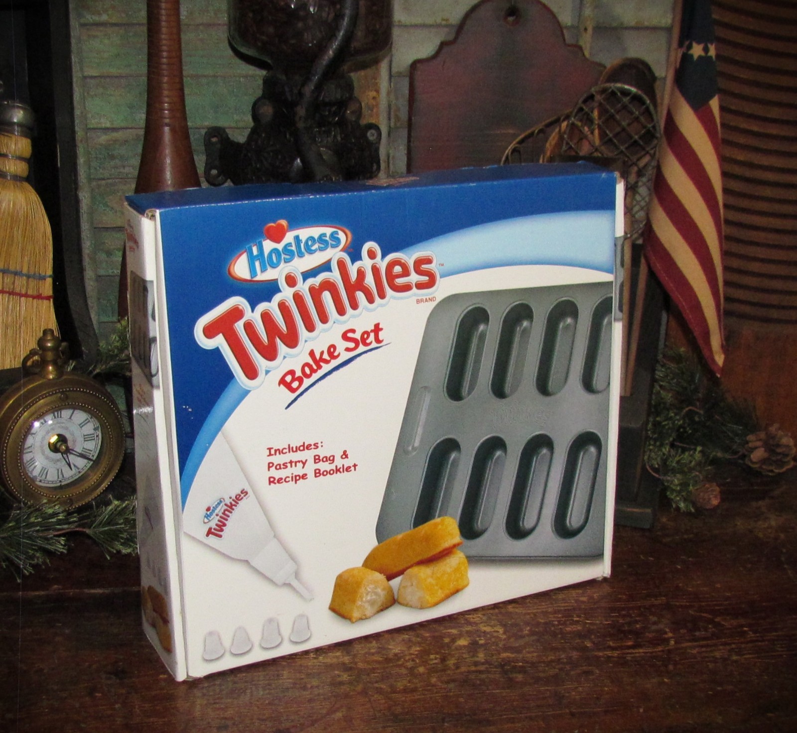 Hostess Twinkies Bake Set Kit Pan Pastry Bag 2014 New In Box No Recipe Booklet