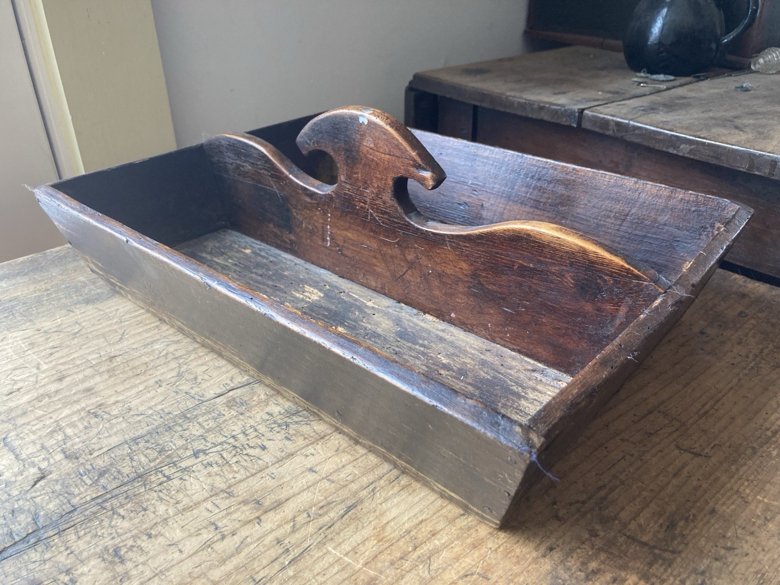 Fish Tail! Antique Primitive CANTED SIDE WOODEN CUTLERY TRAY in dark stain