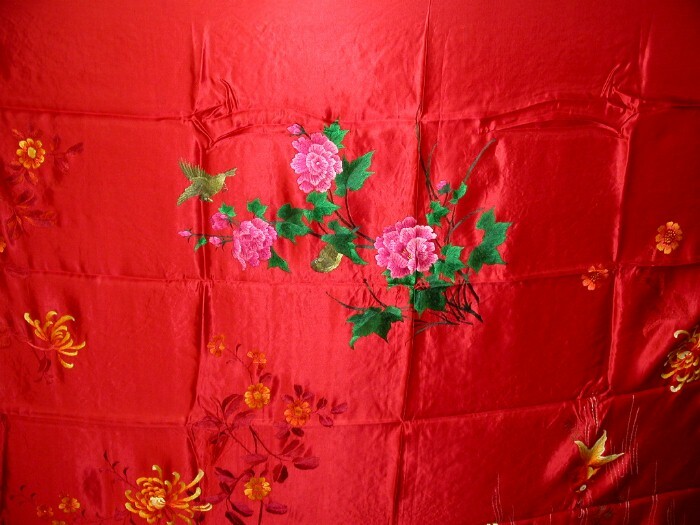 Early work chinese hand embroidered flower xiang embroidery silk bedcover