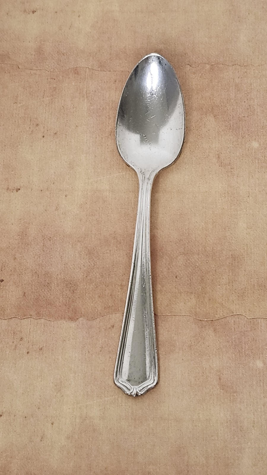 Vintage Brown Derby Restaurant Silverplate Breakfast Spoon / Teaspoon – 6″ L