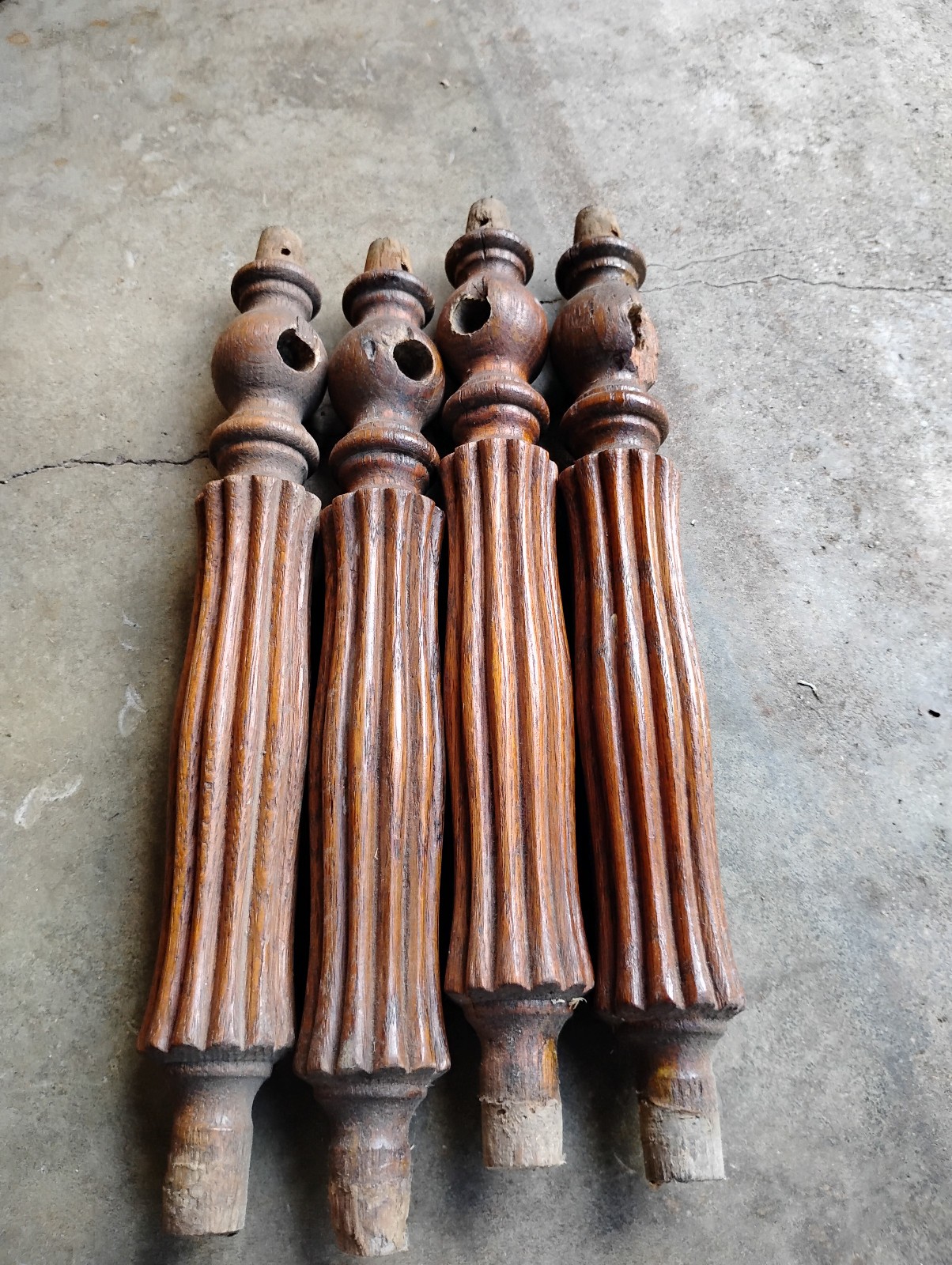 Lot Of 4 Antique Fluted Turned Wooden Chair Spindles