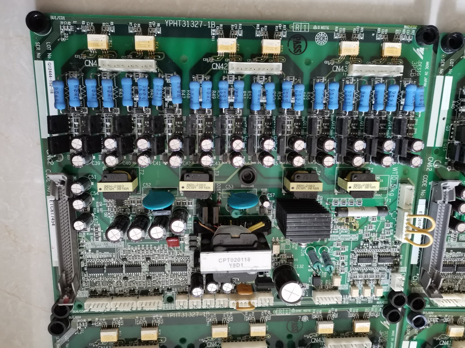 YPHT31327-1B