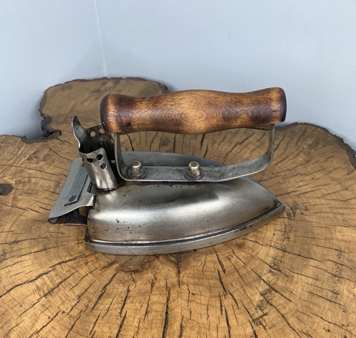 Antique Brock Snyder Electric Flat Iron 110V 5A Ship Logo Wood Handle Ontario