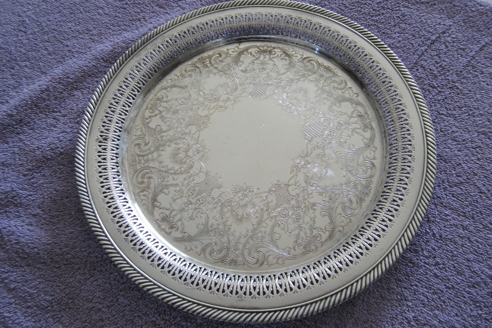 WM Rogers 623 Eagle & Star Marks Silver Serving Tray Victorian Rose Vintage 12″