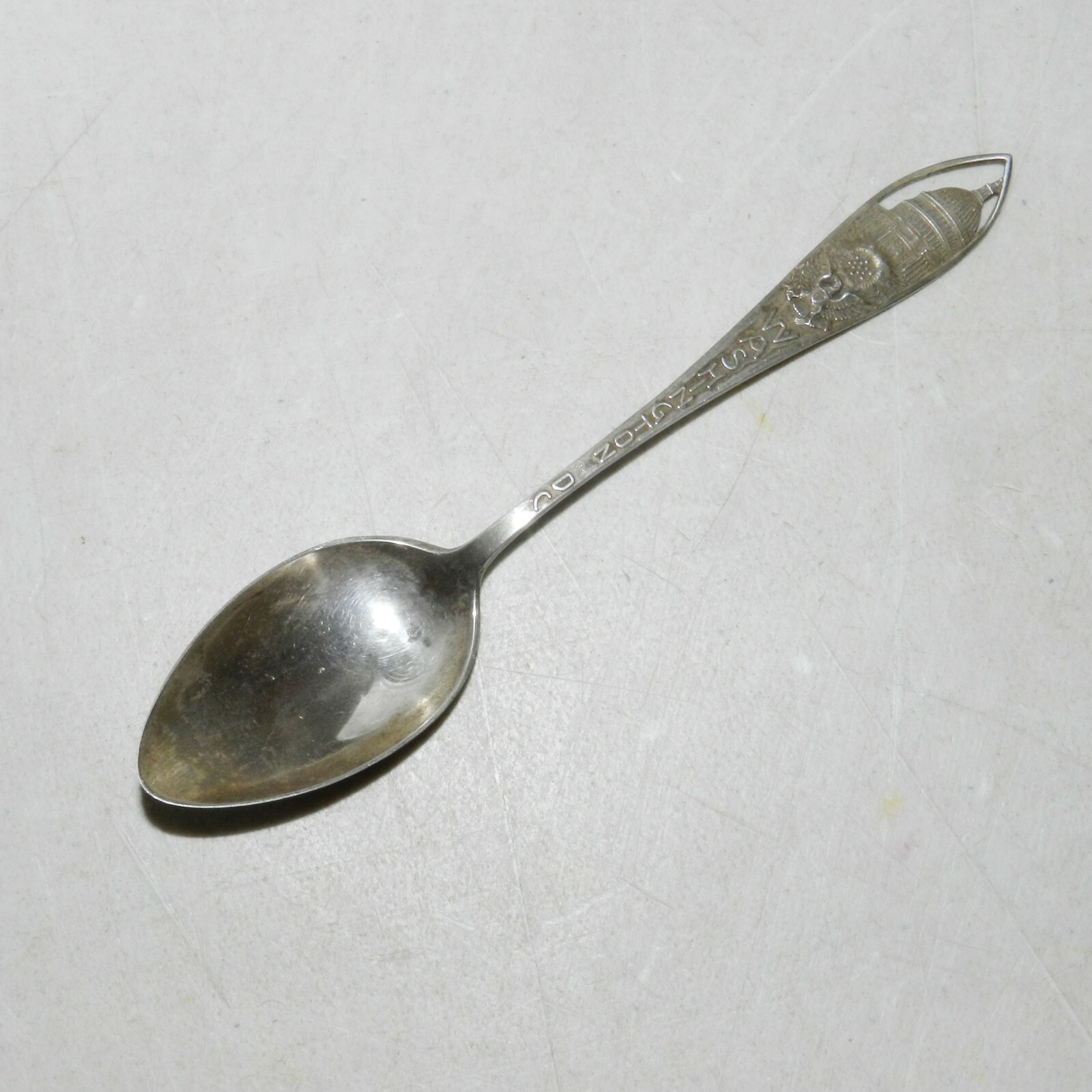 Washington DC The Capitol Building Mount Vernon Sterling Silver Souvenir Spoon