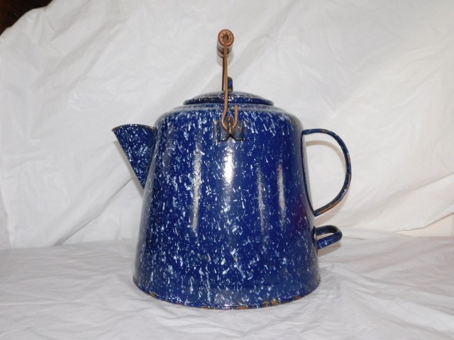old primitive enamel enamelware granite graniteware coffee pot farmhouse antique