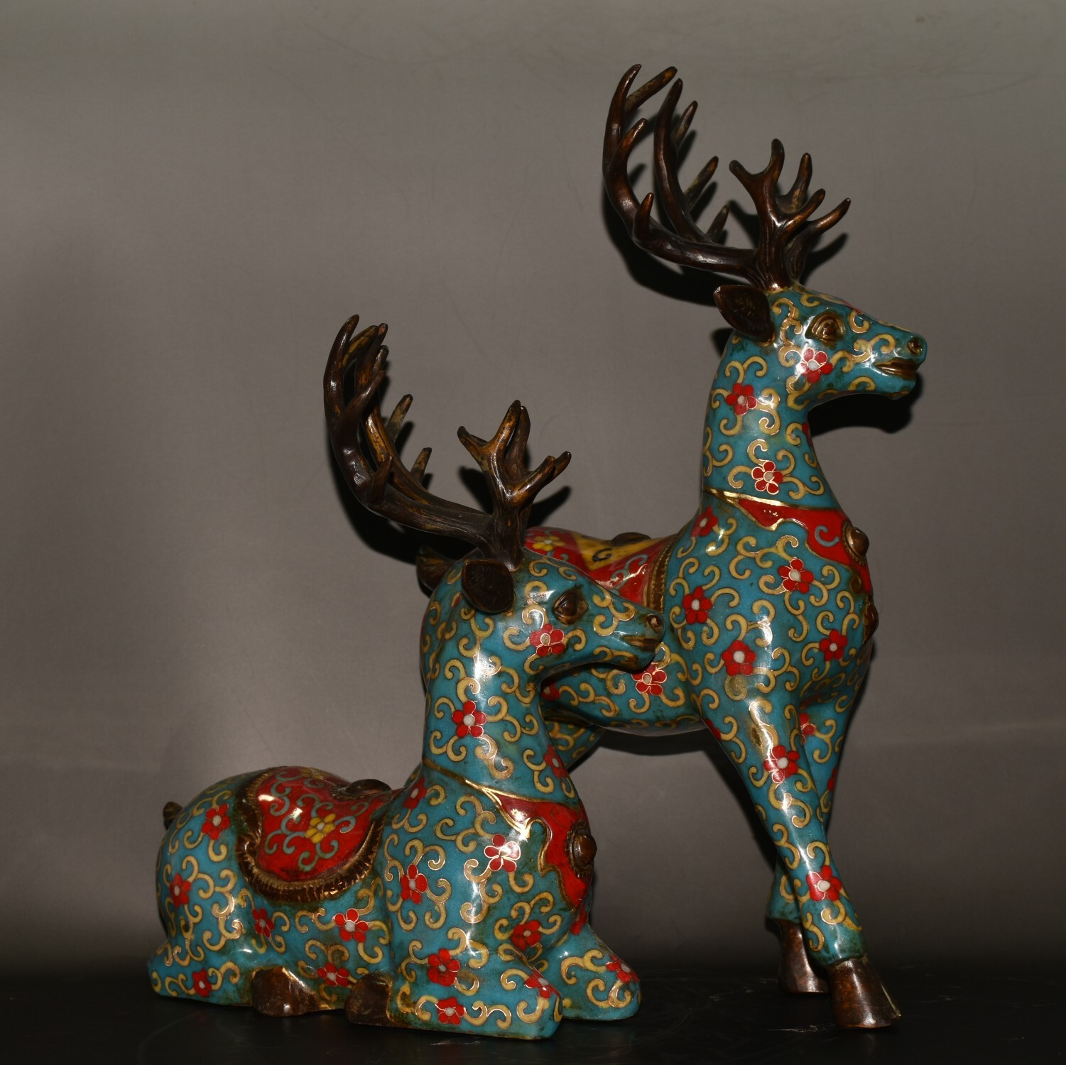 Pure copper cloisonn é twisted high and low deer ornaments