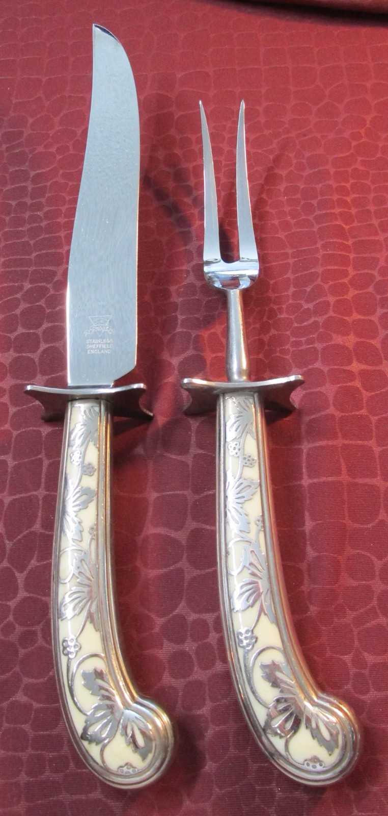 Chase Sheffield English Silverplate Overlay on Bakelite 2 Pc Carving Set sw