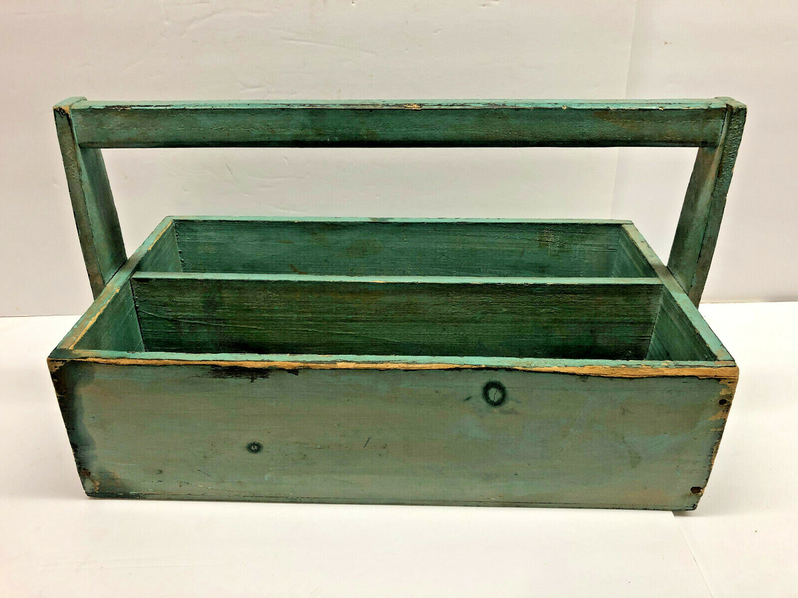 Old 17″x9″ Primitive Two Compartment Carry Tote Box in Dry Green Paint Folk Art