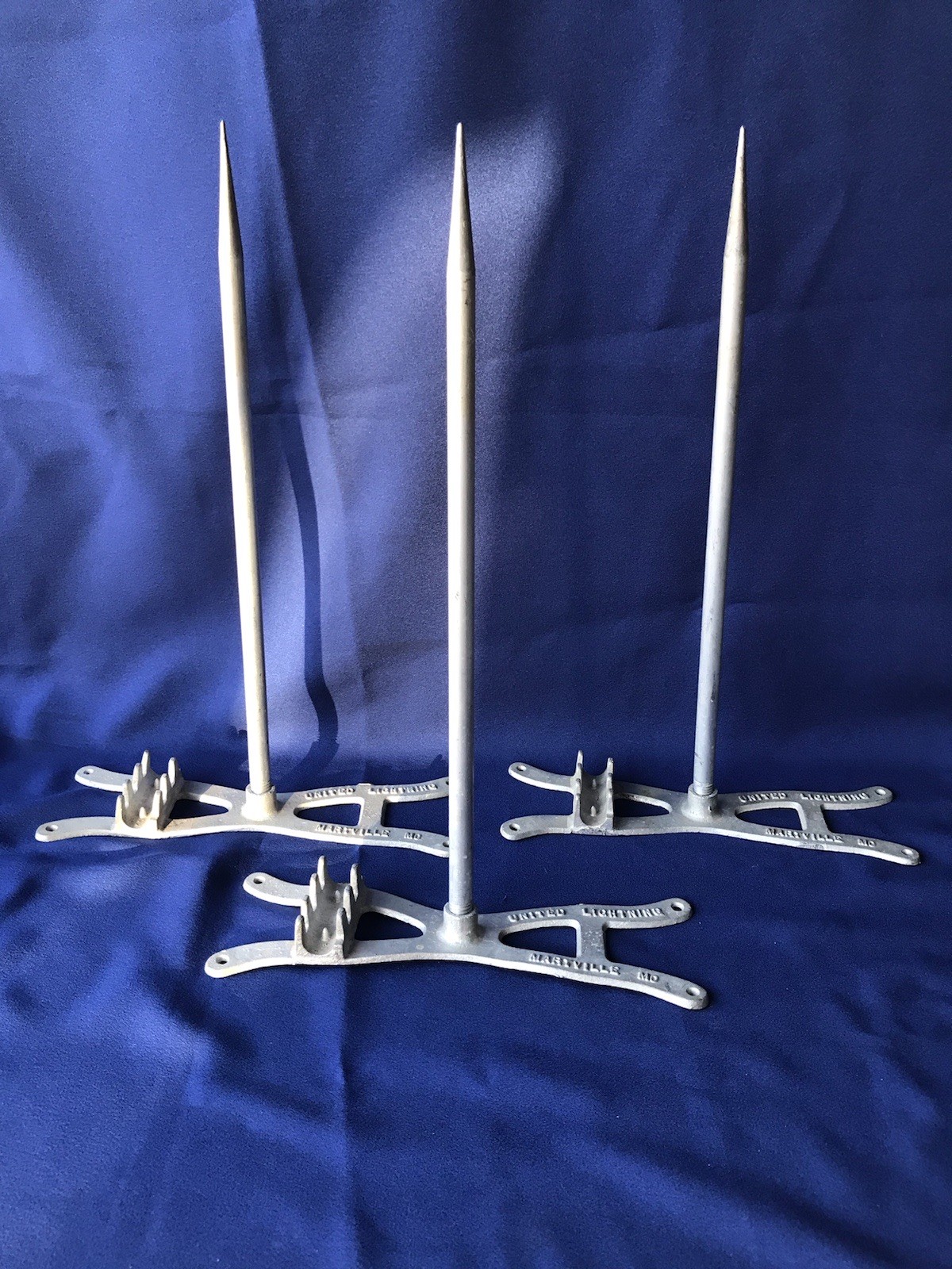 2 Never Used 1 Used United Lightning Rod Set Display Home Barn Shed Garden Ball