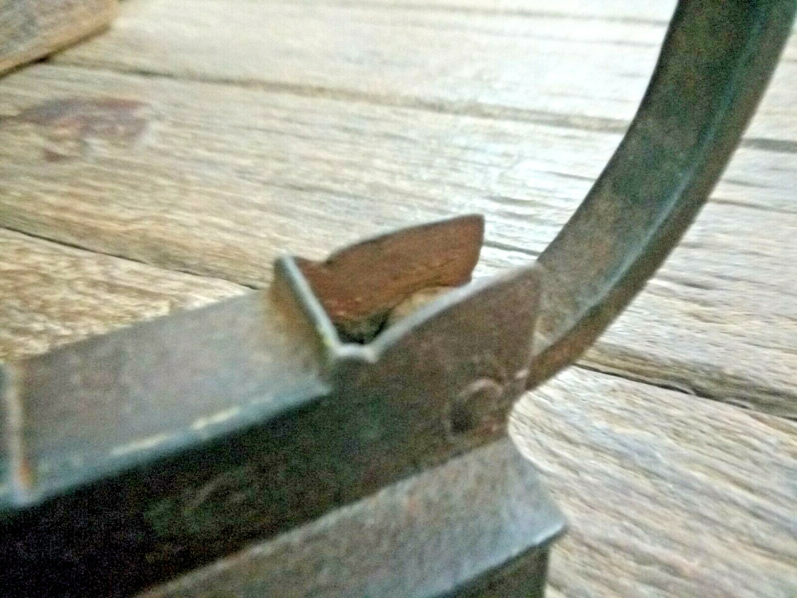 OLD VINTAGE IRON LOCK COVER REPLACEMENT TABLE CANDLE STAND 2 PIES