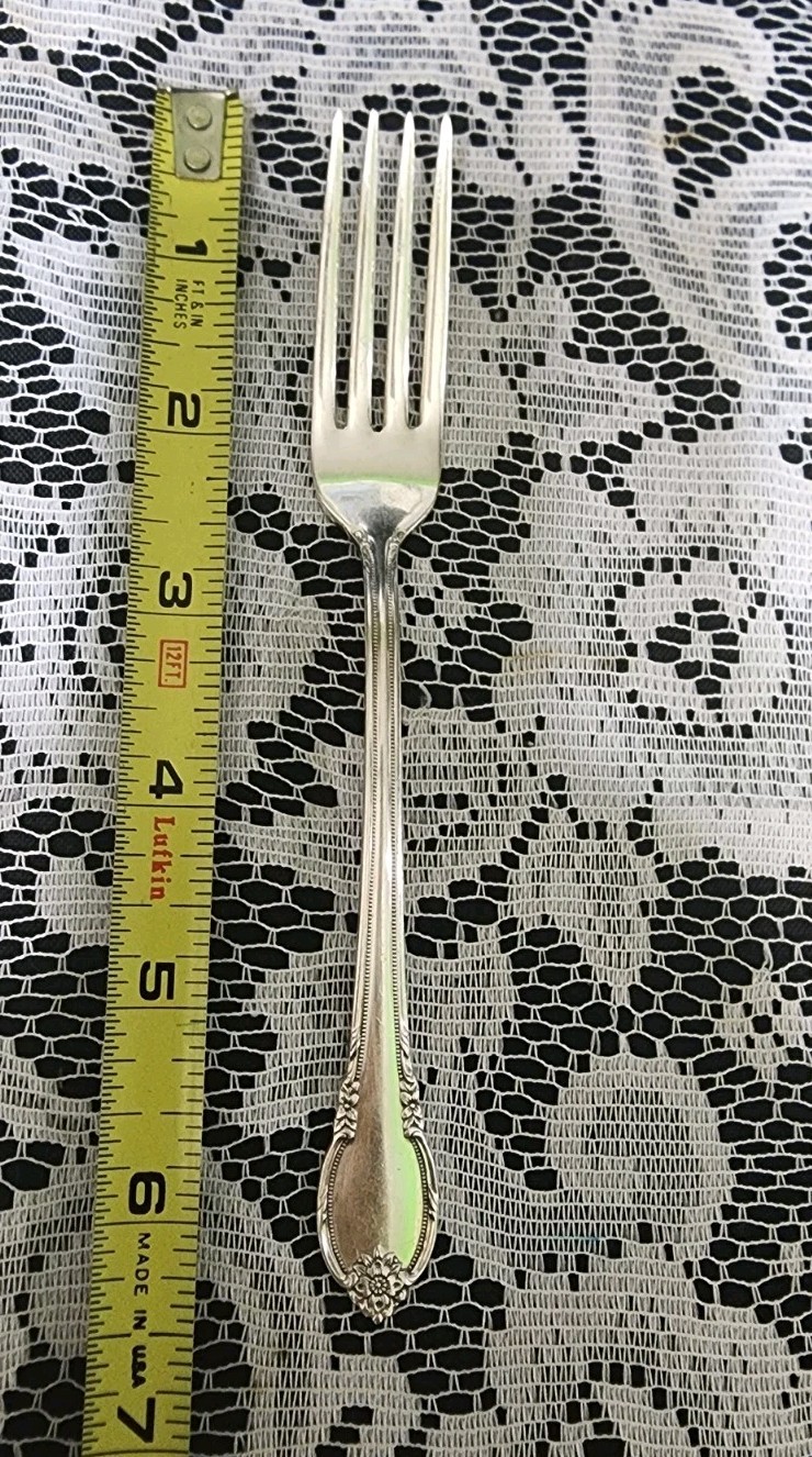 1847 ROGERS MID CENTURY VTG c1948 REMEMBRANCE SILVERPLATED YOUTH FORK 👩‍👦