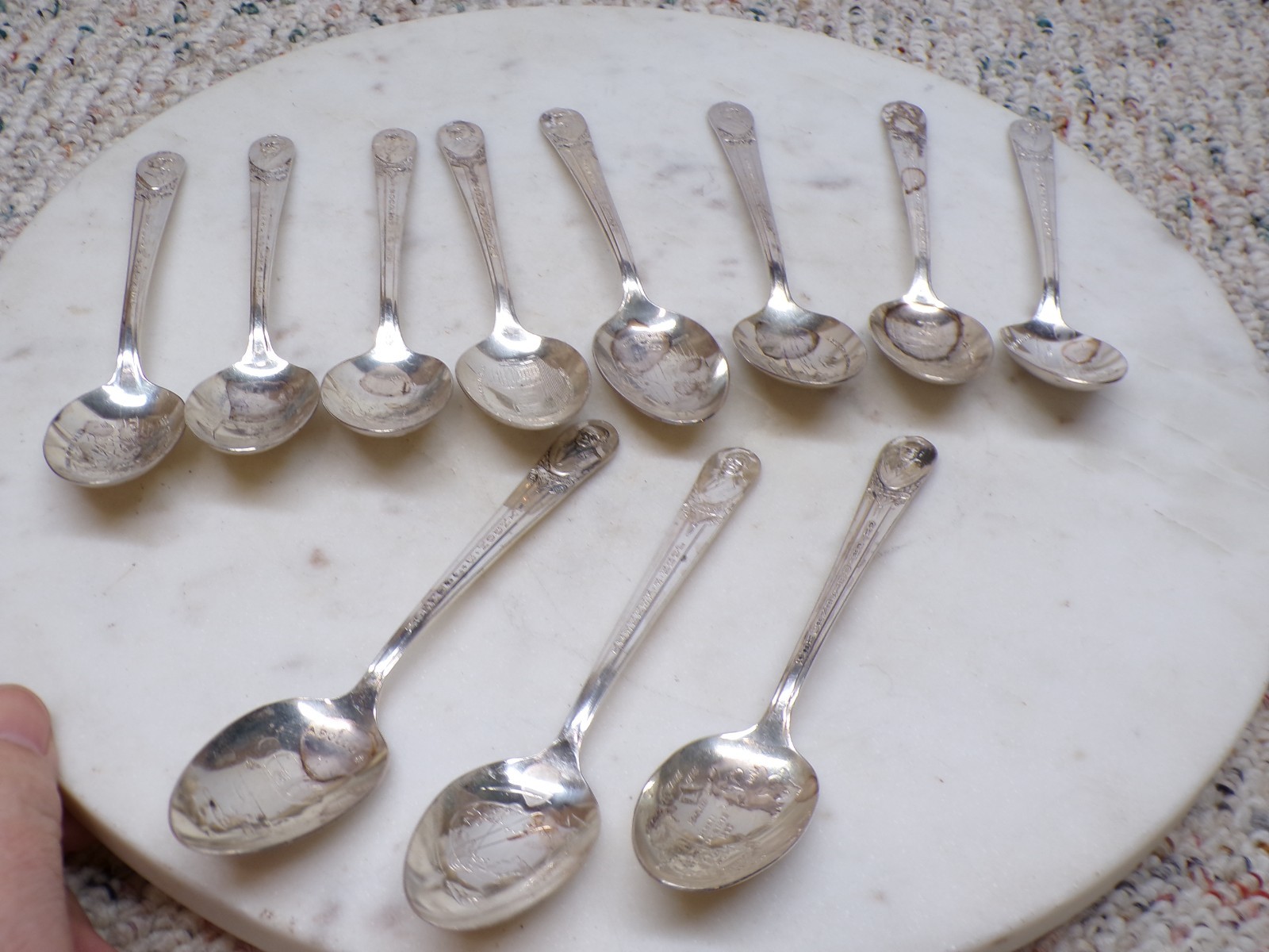 WM Rogers SILVER PLATE Collectible Presidential Spoons (32)-800+ GRAMS