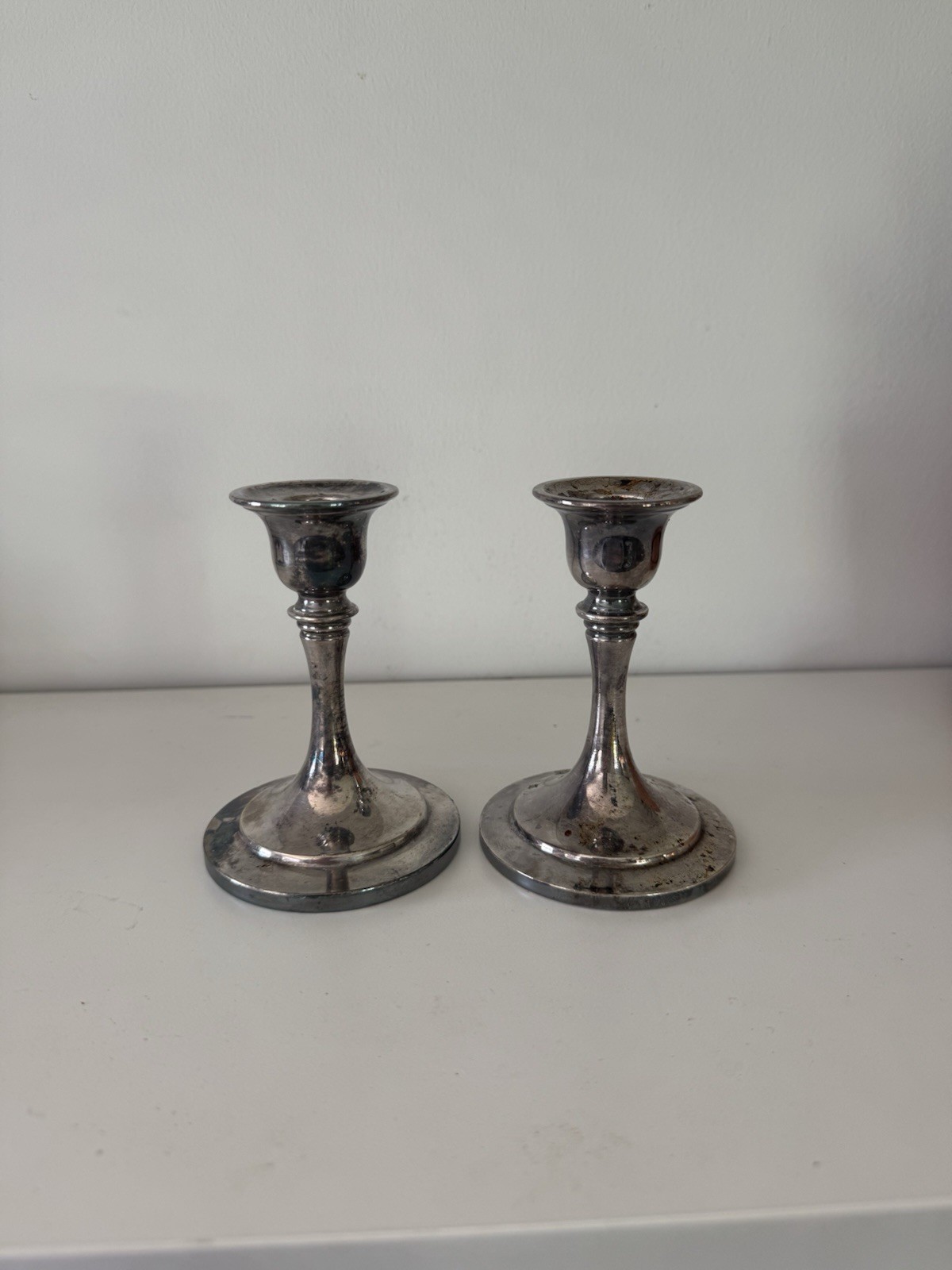 ONEIDA Silversmiths USA Silverplate Candlesticks Pair – Silver Plated