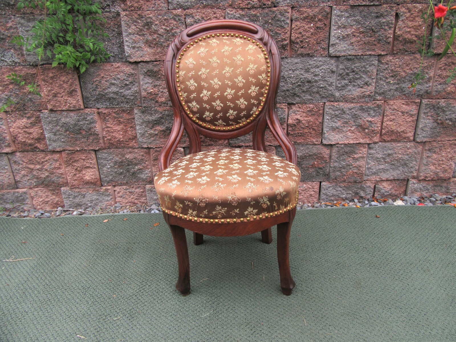 Antique Victorian Round Back Parlor Ladies Seating Boudoir Upholstered Chair
