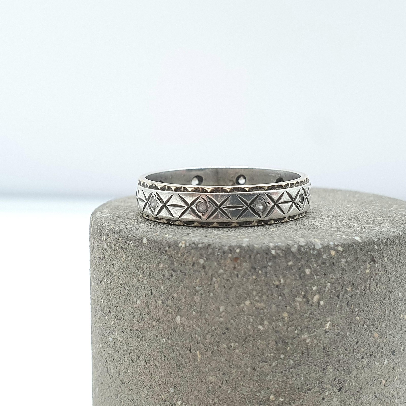 Antique 9ct Gold & Solid Silver White Spinel Eternity Ring X Pattern Vintage