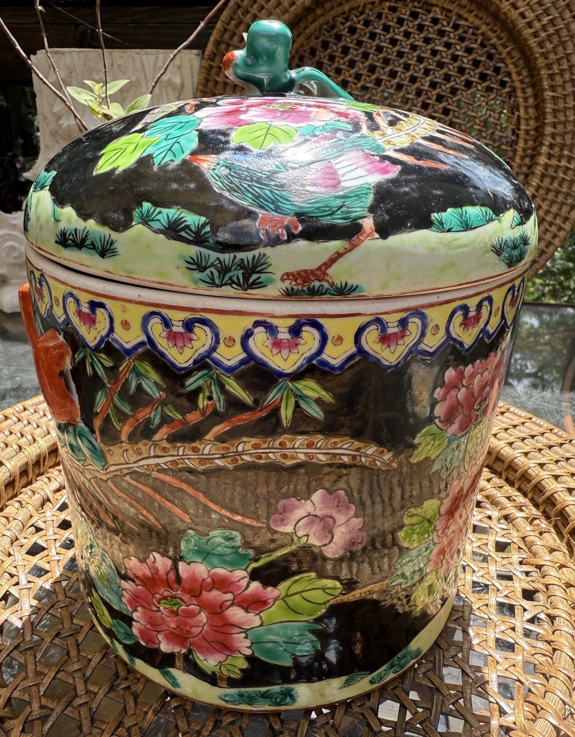 Early 20th Century Chinese Qing Dynasty Black Floral Porcelain Famille Noir Jar