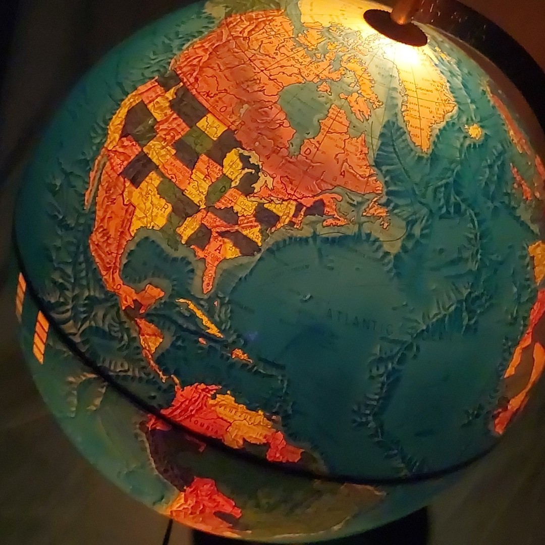 Scan Globe A/S Denmark Tabletop Base Electric Edition 1983 Karl F Harig 12″ Blue