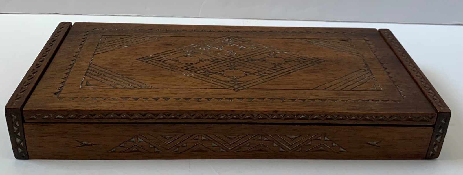 VINTAGE WOODEN BOX CARVED ART DECO JEWELLERY TRINKET ANTIQUE WOOD CHEST