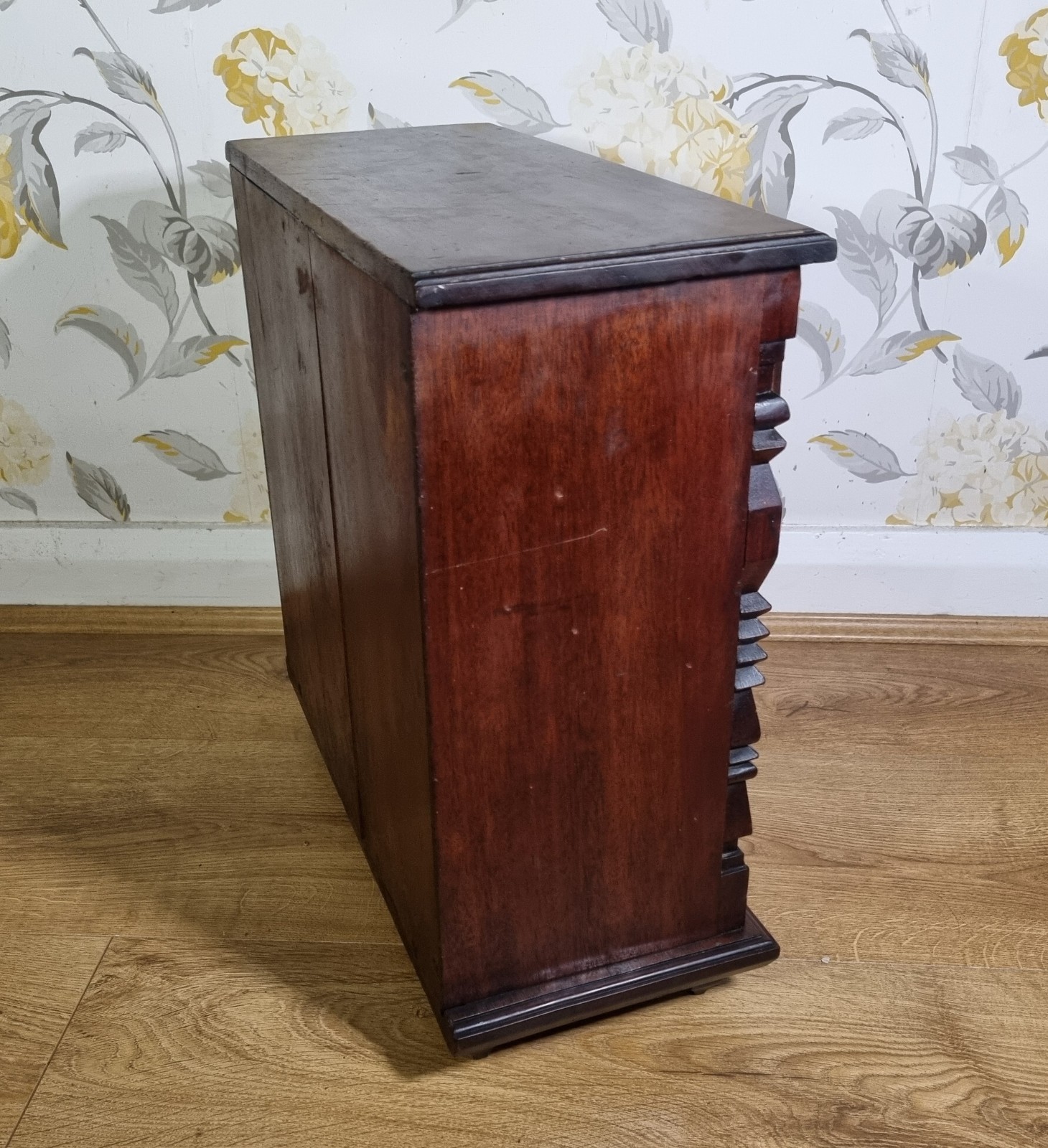 Antique 19th Century Mahogany Miniature Chest Of 5 Drawers Apprentice Piece