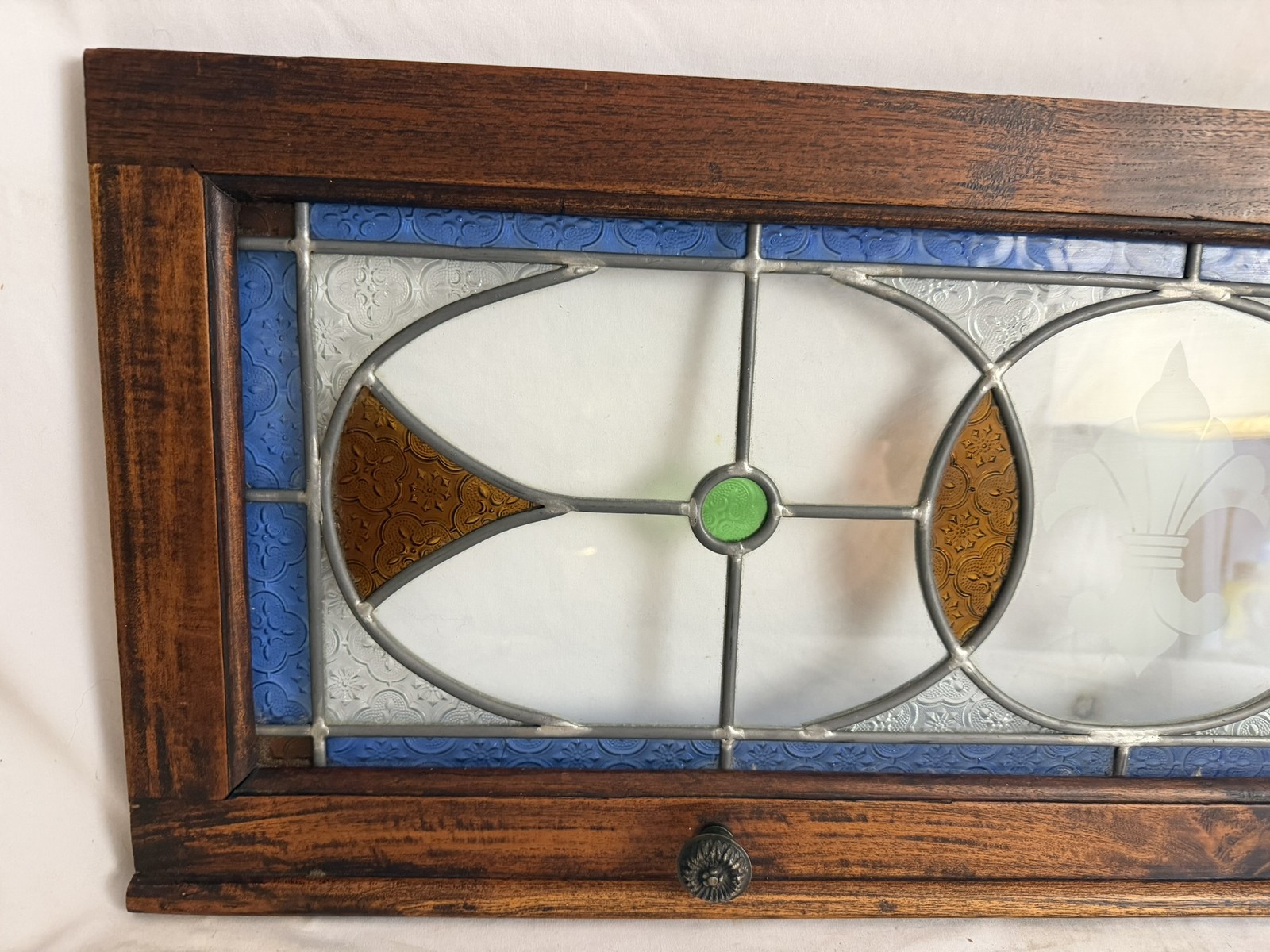 AG1082 Antique c1910 Craftsman Embossed Stained Glass Fleur de Lis Panel MINT