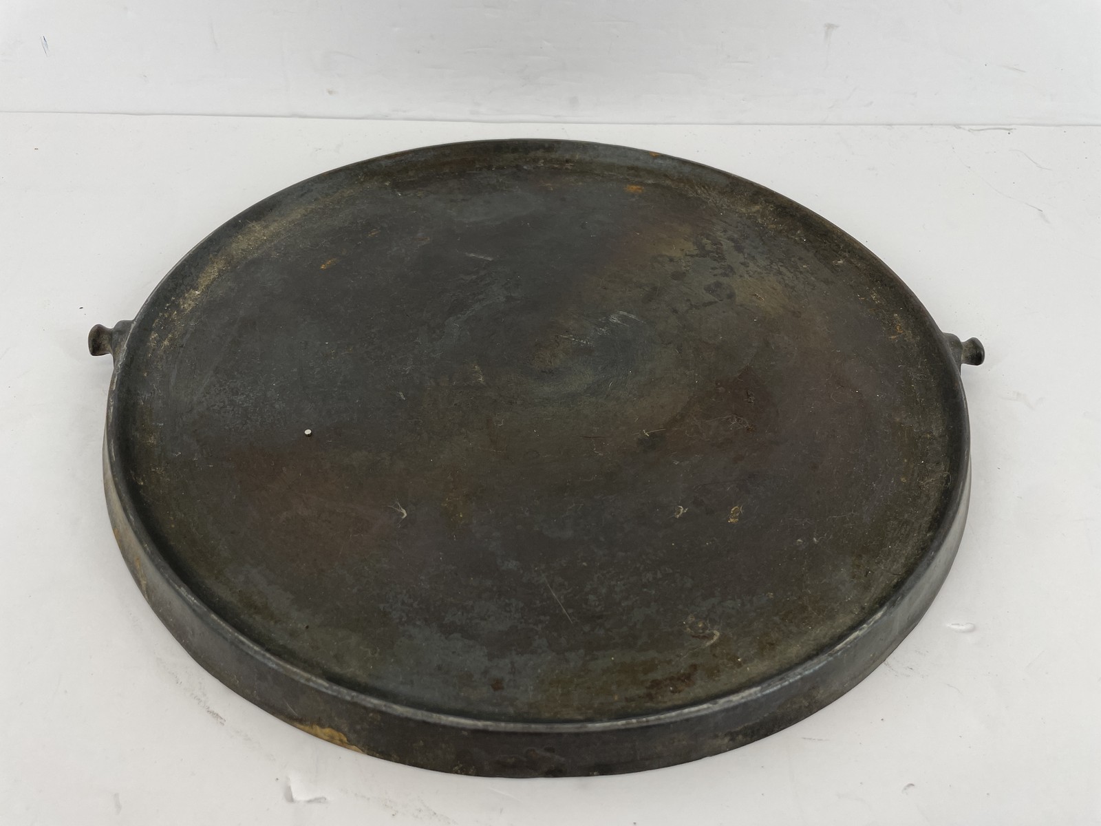 Antique Wagner Cast Iron Griddle Trivet Large 12″ Round Early American