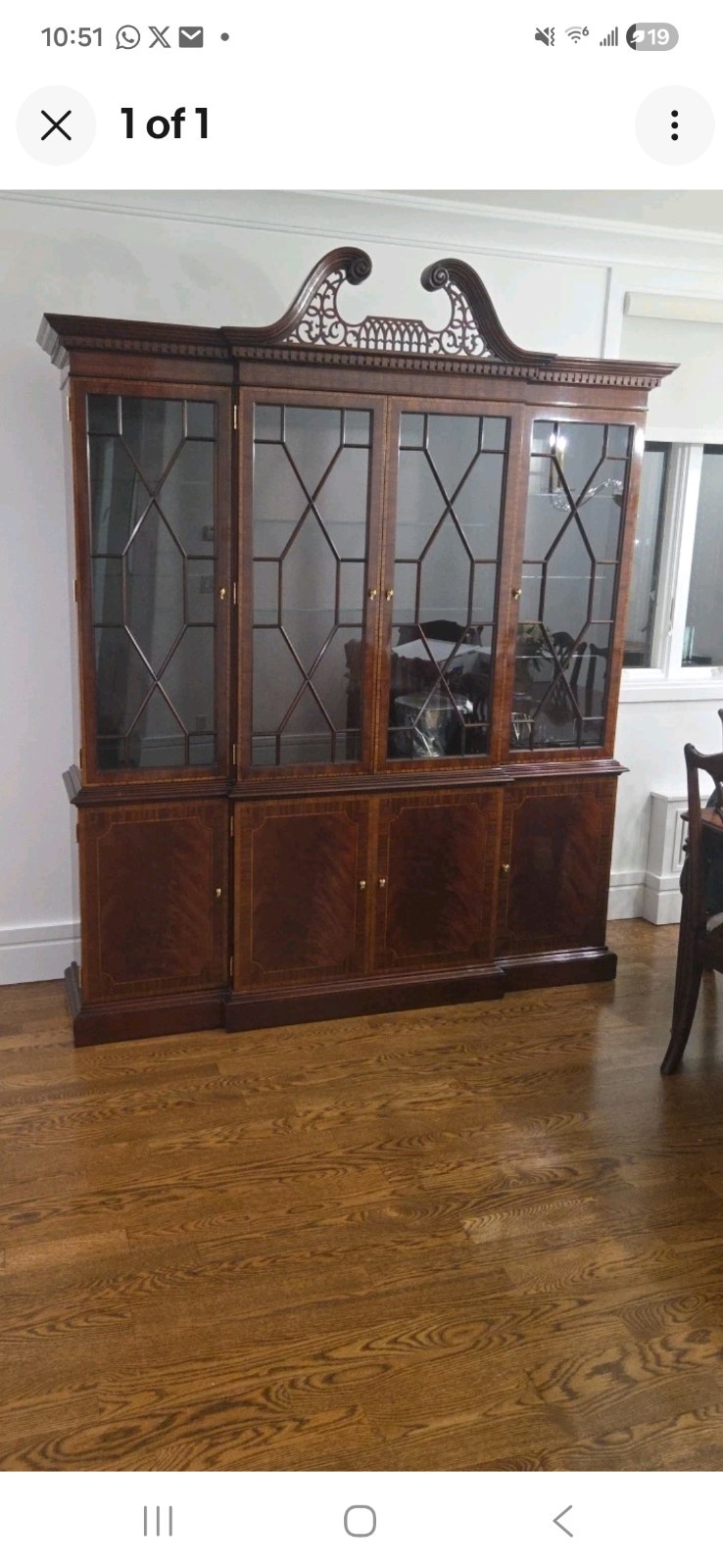 Henredon George Concel III Style Mahogany Breakfront China Cabinet – Glass Doors