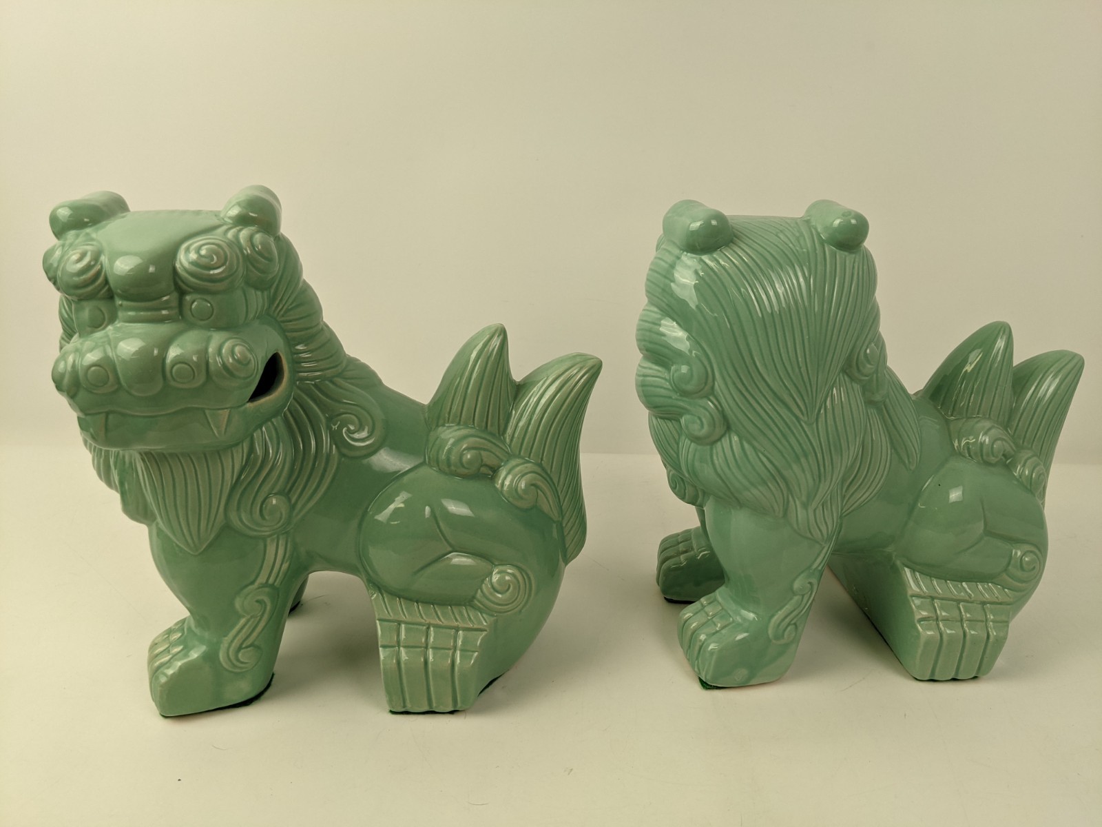 Fu Dog Or Foo Dog Statue Vintage Ceramic Pottery Statue 9.5” Tall Asian x 2