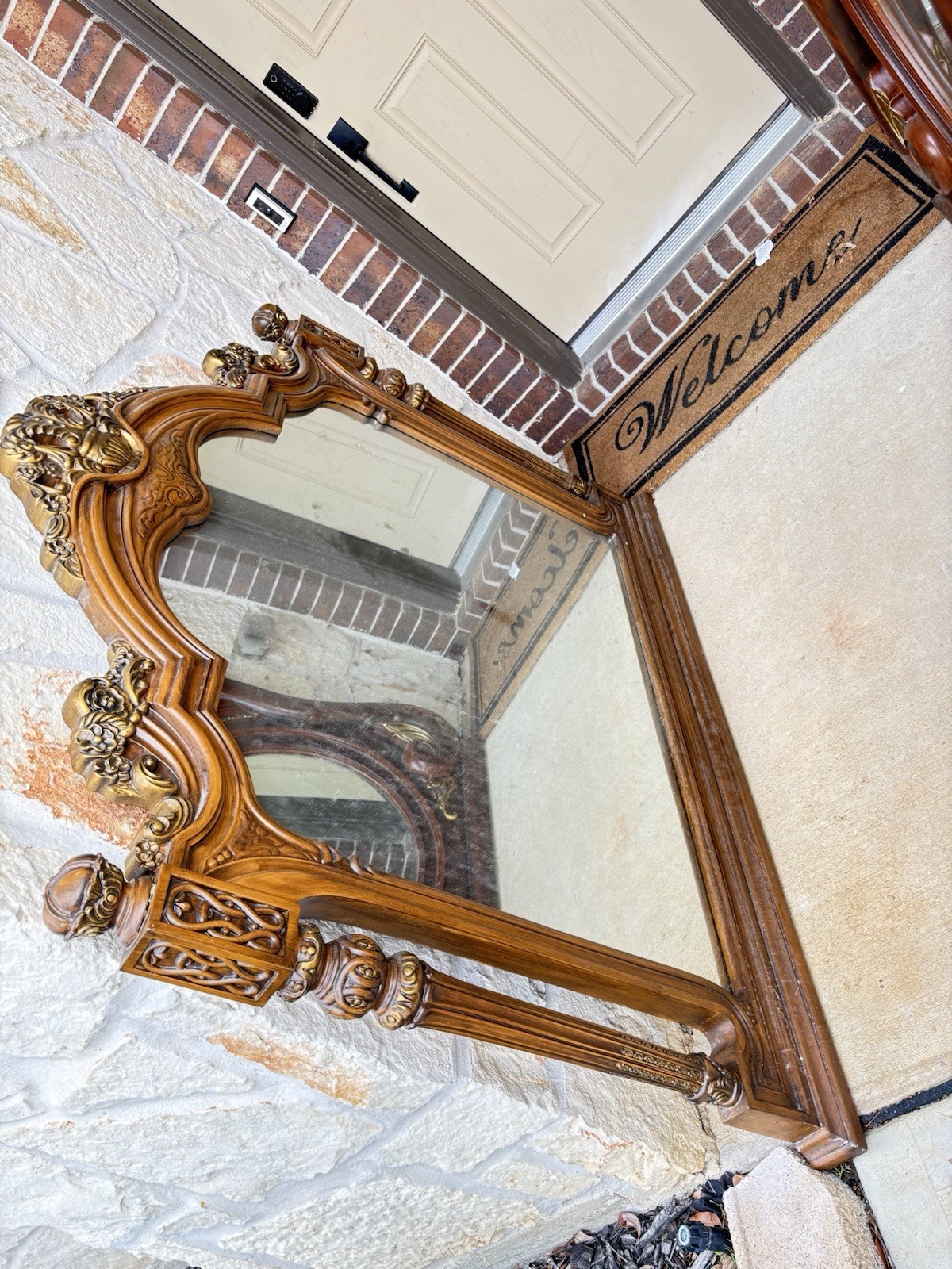 Free-standing dressing table mirror: 24”x 27”