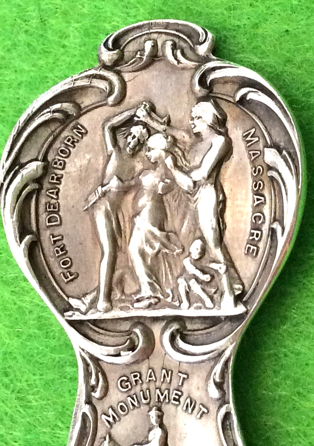 Chicago Court House Ft. Dearborn Massacre Indians Sterling 5″ Souvenir Spoon 15g