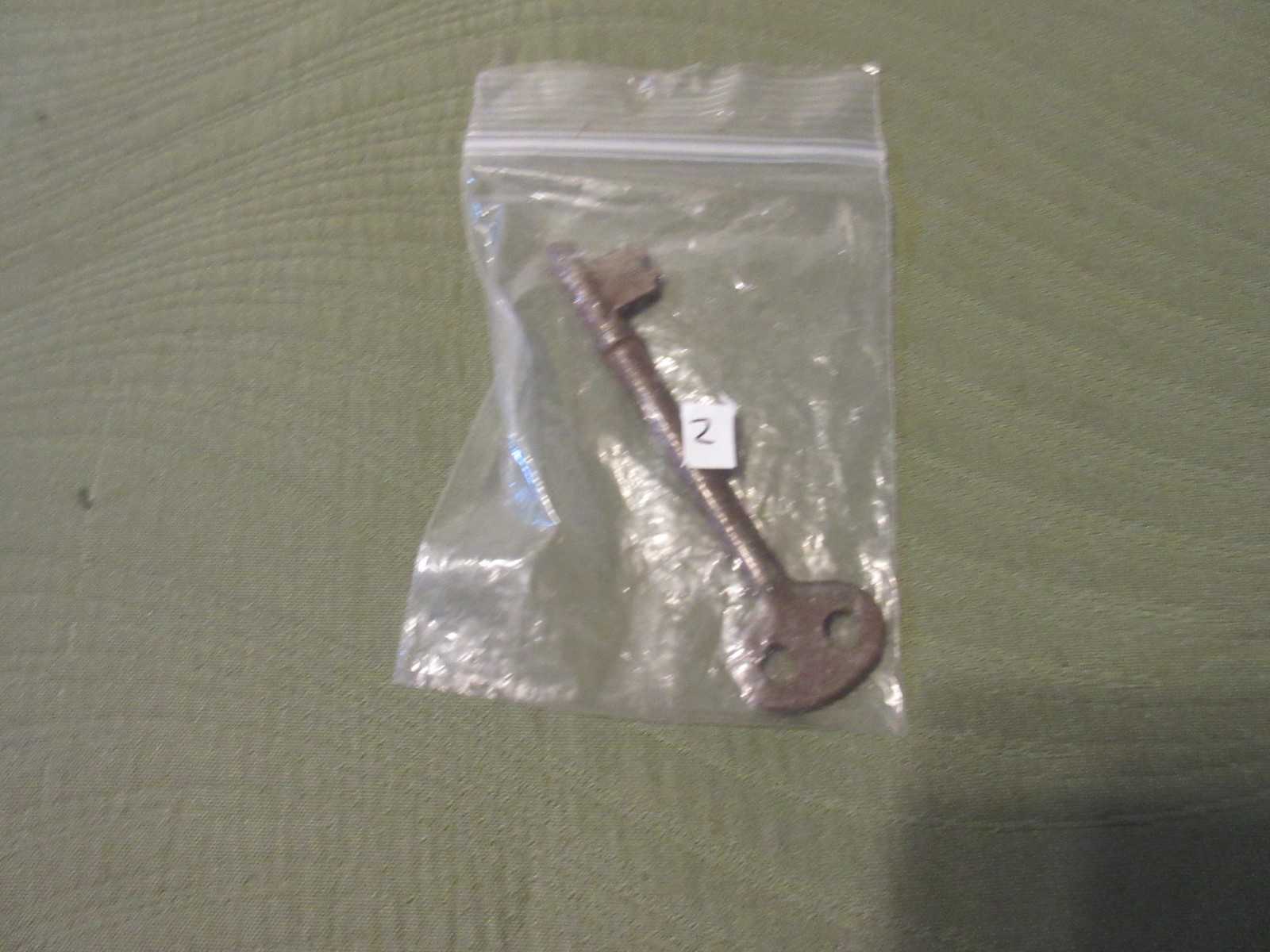 VINTAGE SOLID STEEL SKELETON KEY