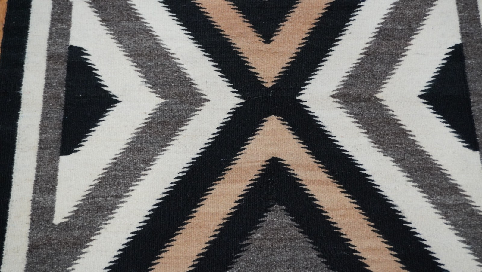 Antique American Navajo X Design Handmade South West Wool Rug 2’1″ x 2’3″
