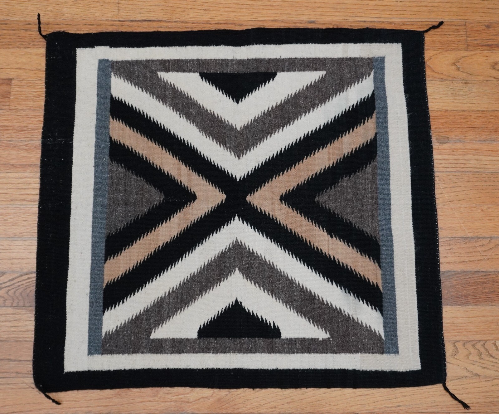 Antique American Navajo X Design Handmade South West Wool Rug 2’1″ x 2’3″