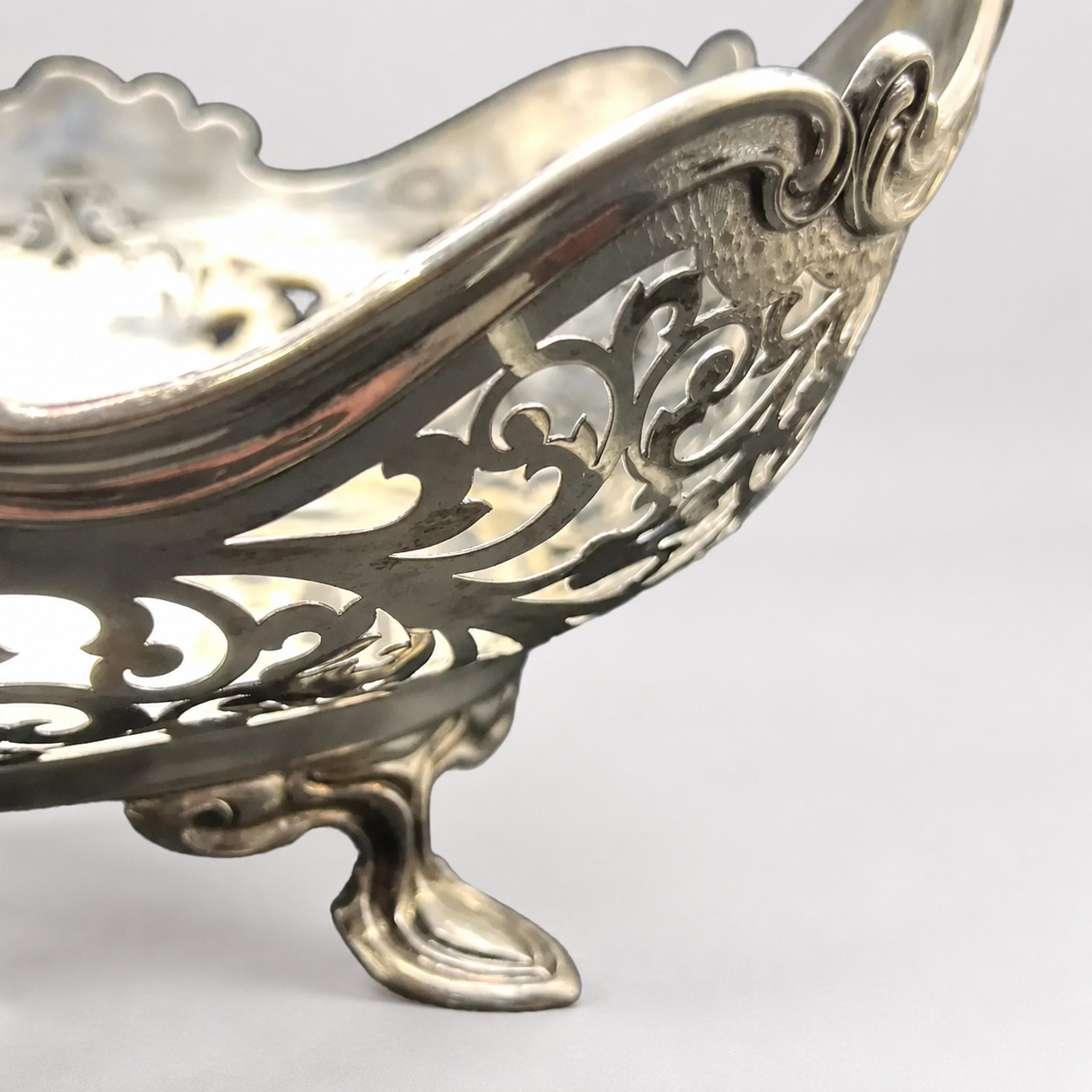 Antique Sterling Silver Pierced Fruit Basket by Atkin Brothers, Sheffield 1912